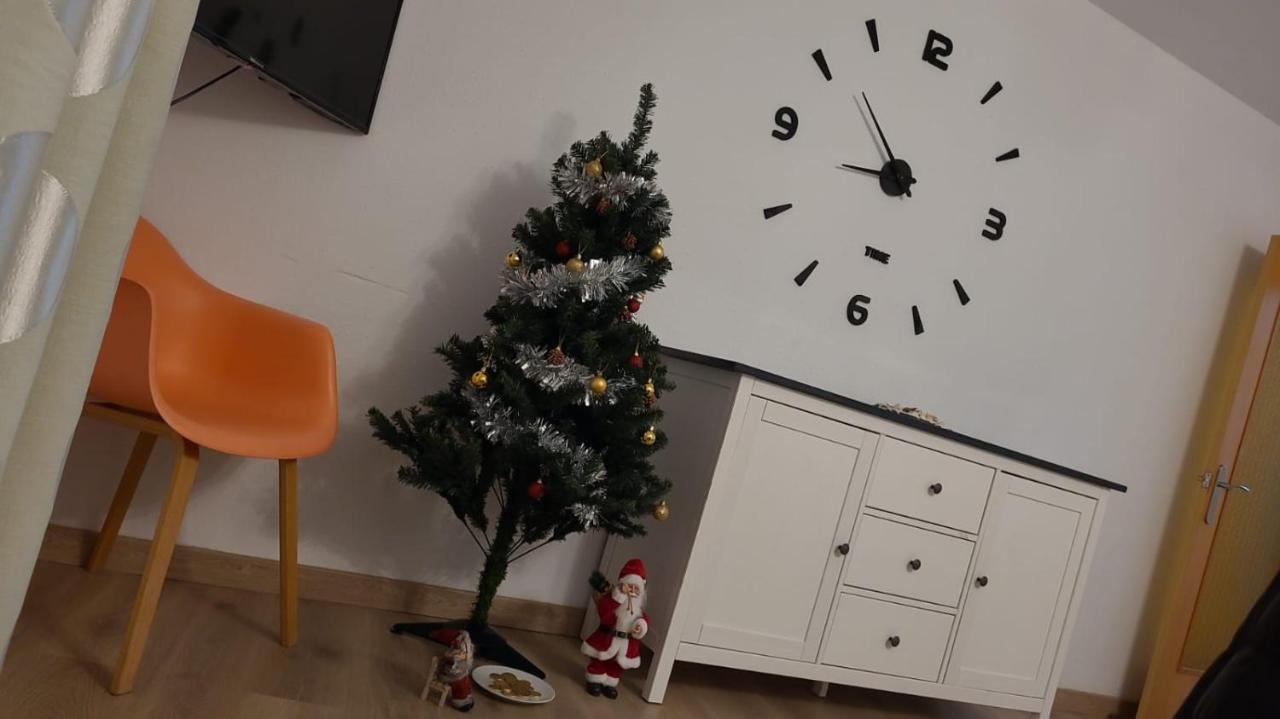 Apartamentos Ch Салоу Екстериор снимка